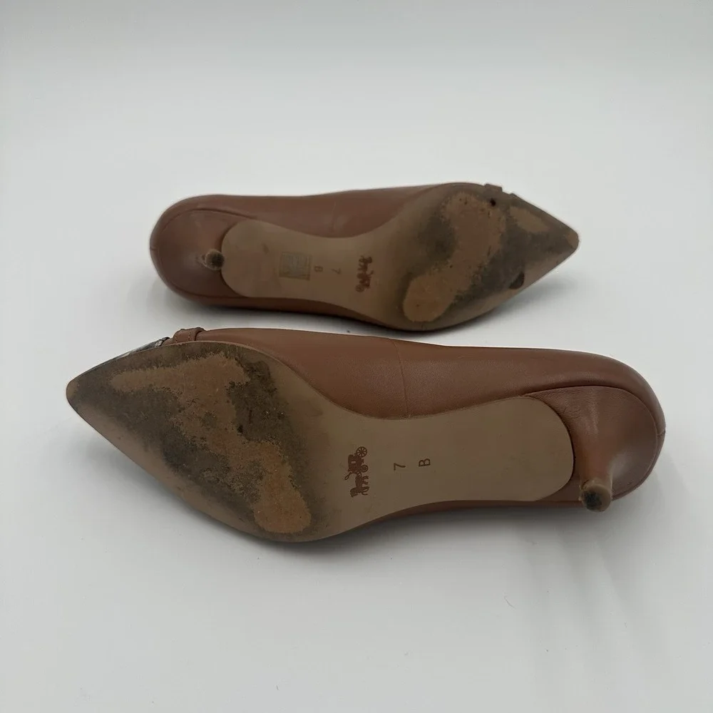 Coach Lauri Leather Pumps 7.5B Caramel Tan Snake Cap Toe Turnlock Accents - Picture 9 of 15